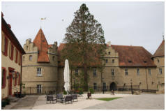 Am Hotel Schloss Frankenberg beginnt die Wanderung